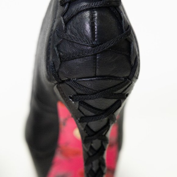 Betsey Johnson heel / Platform Heels / Leather Pump / Designer Shoe - Picture 5 of 7